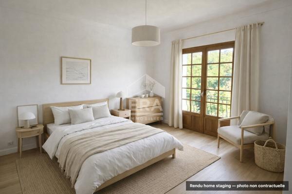 Maison Villeneuve Loubet 8 pièce(s) 263 m²