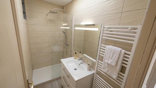 Immeuble 4 pièces 70 m2