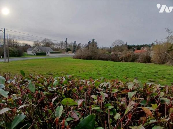 Maison d'habitation avec dépendances et terrain