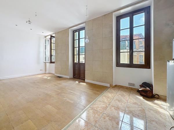 Appartement à NICE (06000)