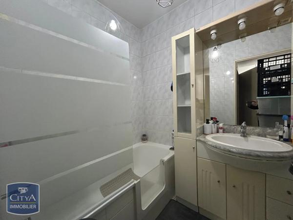 Appartement à louer 2 pièces 42.46m² Arpajon (91290)