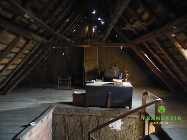 Ancienne ferme avec 5 dépendances et jardin