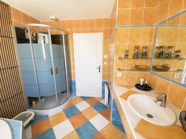 Maison 6 pièces - 183 m² + garage