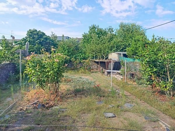 A la limite des Ponts de cé et de Trélazé Maison avec jardin garage de 45 m²