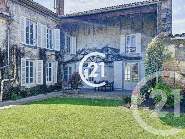 Maison à vendre  7 pièces - 331 m2 JARNAC - 16