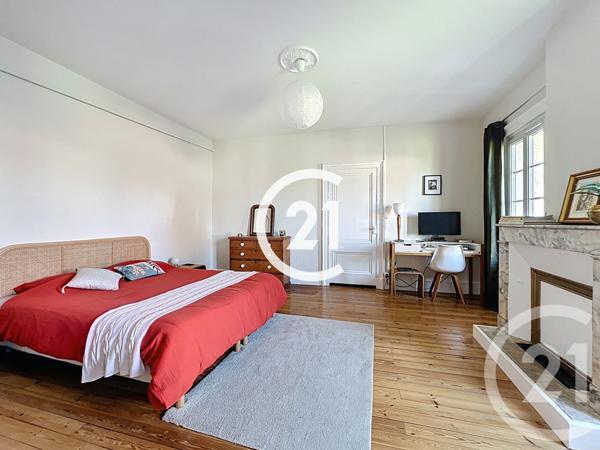 Maison à vendre  7 pièces - 331 m2 JARNAC - 16