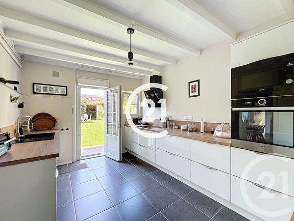 Maison à vendre  7 pièces - 331 m2 JARNAC - 16