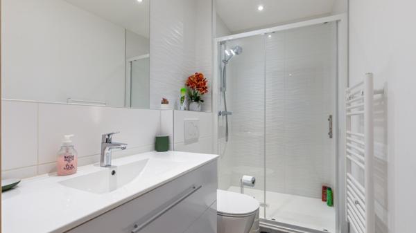 Centre ville de Saint Raphael - F2 avec balcon