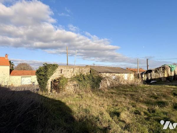 Bâtiments en pierre à réhabiliter - Campagne - LA PLAINE-SUR-MER
