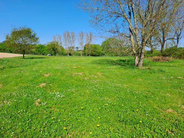 Maison à vendre 7 pièces à COURPIGNAC (17)