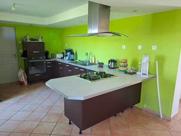 Maison à vendre 7 pièces à COURPIGNAC (17)