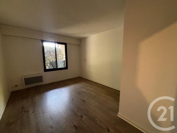 Appartement F5 à vendre  5 pièces - 110,98 m 2   LE BOUSCAT  - 33