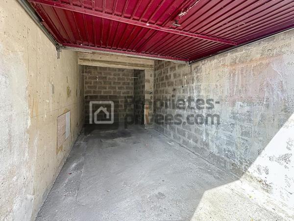 APPARTEMENT F4 TRAVERSANT AVEC BALCON, BOX ET CAVE