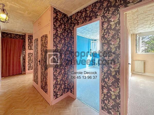APPARTEMENT F4 TRAVERSANT AVEC BALCON, BOX ET CAVE