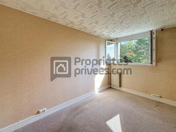 APPARTEMENT F4 TRAVERSANT AVEC BALCON, BOX ET CAVE