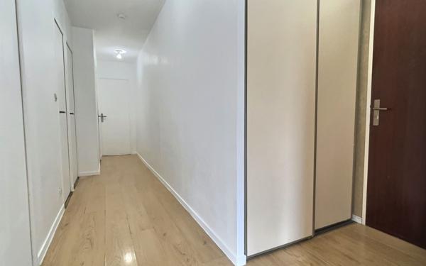 Appartement à vendre    3 pièces •  Corbeil-Essonnes