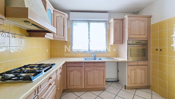 A vendre à MORANGIS: Maison 109 m² - Séjour 42 m² plein sud - 3 Chambres - Garage - DPE C