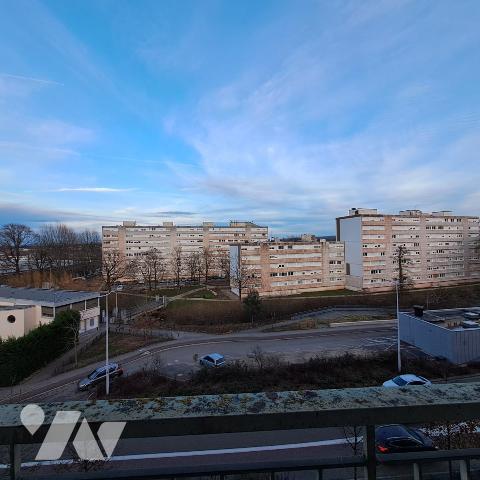 appartement 4 pièces avec ascenseur et balcon à BOURG EN BRESSE