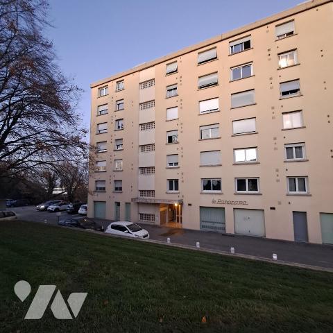 appartement 4 pièces avec ascenseur et balcon à BOURG EN BRESSE
