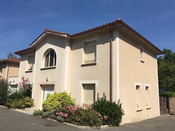 Plateau de Saint Rambert, dans un environnement verdoyant, confortable maison contemporaine de 172m² ...