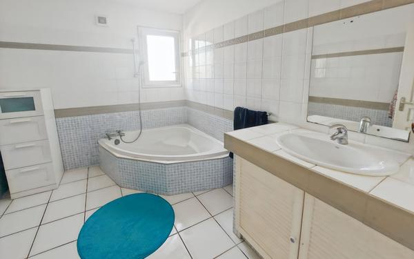 Maison à vendre    5 pièces •  Montech