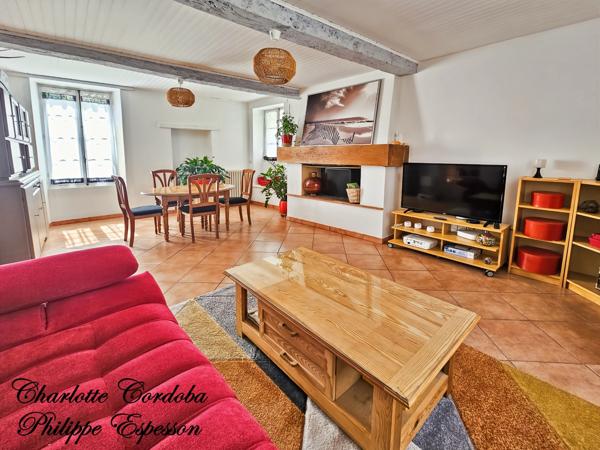🏡 Une maison de caractère de 7 pièces où l'histoire rime avec sérénité