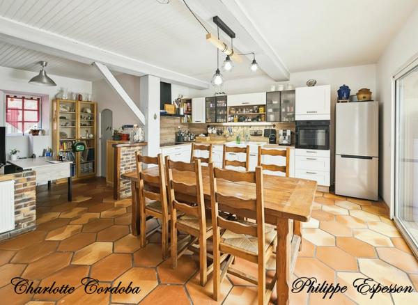 🏡 Une maison de caractère de 7 pièces où l'histoire rime avec sérénité