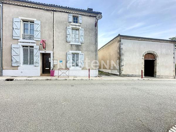 A vendre à Puycasquier Maison de Caractère en Pierre avec Gîte, Écurie et Jardin