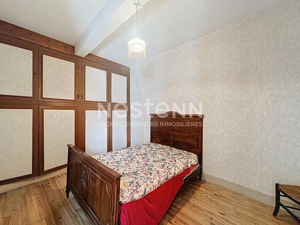 A vendre à Puycasquier Maison de Caractère en Pierre avec Gîte, Écurie et Jardin