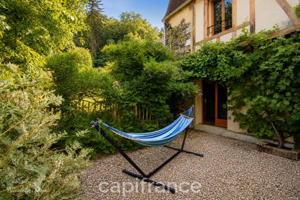 Domaine avec Trois Gîtes, Deux Sources Naturelles, Deux Piscines et 6 Hectares aux Portes de Beaulieu-sur-Dordogne