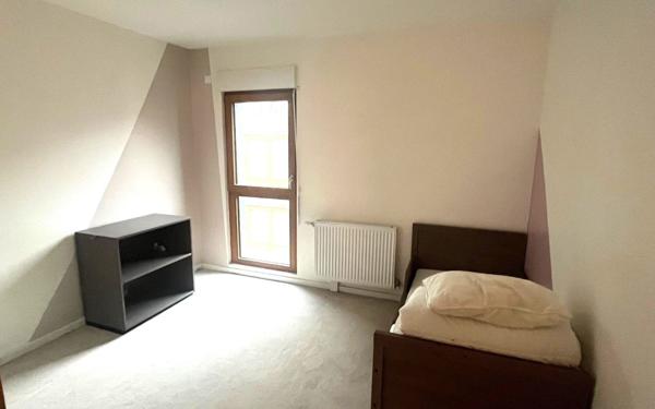 Appartement à louer    4 pièces • 79,90 m2 Montreuil