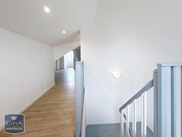 Appartement à louer 3 pièces 63.27m² Hautmont (59330)
