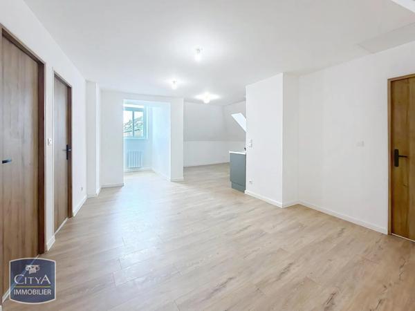 Appartement à louer 3 pièces 63.27m² Hautmont (59330)