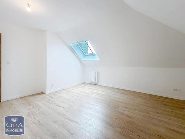 Appartement à louer 3 pièces 63.27m² Hautmont (59330)