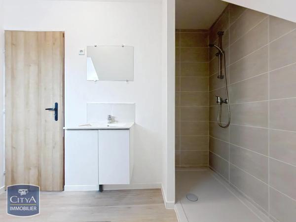 Appartement à louer 3 pièces 63.27m² Hautmont (59330)