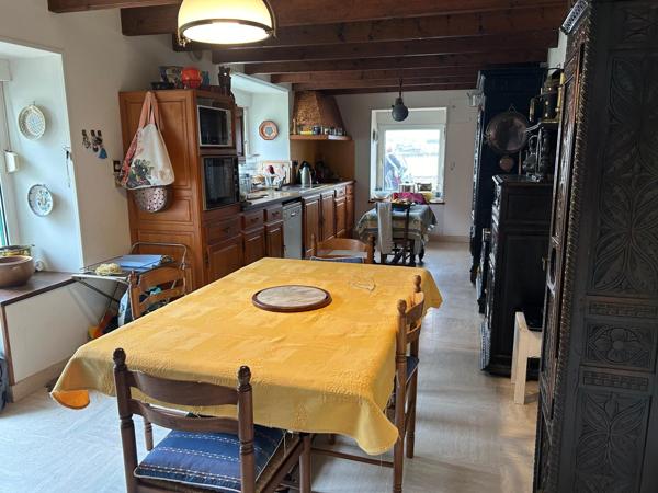 MAISON D ARCHITECTE 220 M2 HABITABLE EN FROND DE MER A ROSCOFF