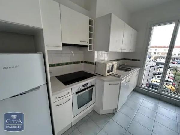 Appartement à louer 3 pièces 85m²