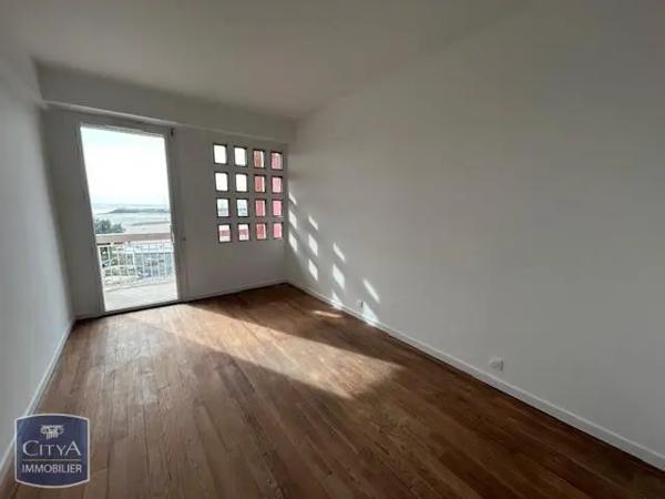 Appartement à louer 3 pièces 85m²