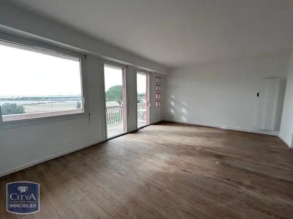 Appartement à louer 3 pièces 85m²