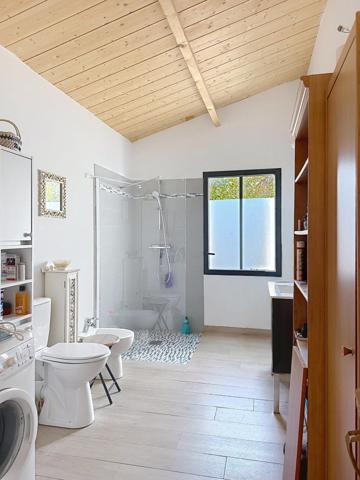 Maison à DOLUS-D'OLERON, 17550 - 5 pièces 148m²