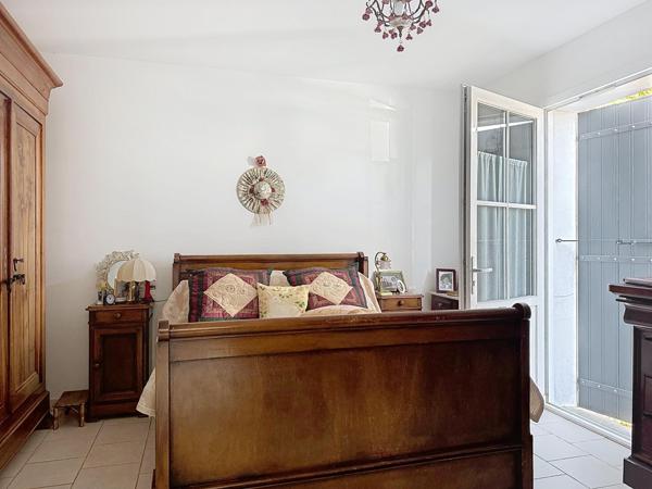 Maison à DOLUS-D'OLERON, 17550 - 5 pièces 148m²