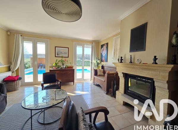 Maison à vendre 8 pièces 224 m² Mornac
