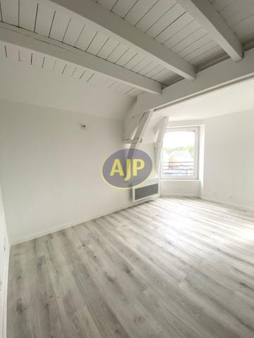 Appartement à louer Guemene Penfao : 2 pièces, 25m² avec 1 chambre(s) à 360€ - AJP By Marie