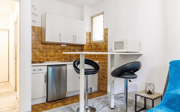 Appartement à vendre    1 pièce • 24,35 m2 Nice