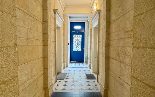 Appartement à vendre    2 pièces • 27,31 m2 Rochefort