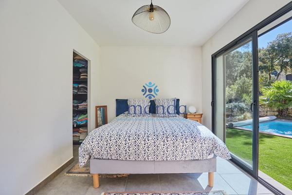 Villa contemporaine et lumineuse de 217 m² avec piscine ? Pertuis, environnement calme et recherché