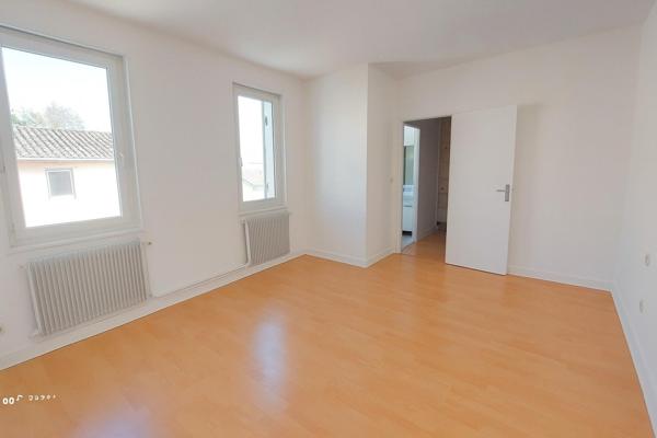 Libourne Maison de ville sans jardin chemin de carré