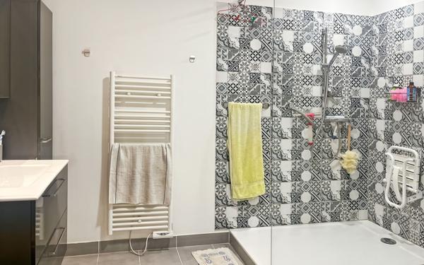 Maison à vendre    7 pièces •  Marseillan