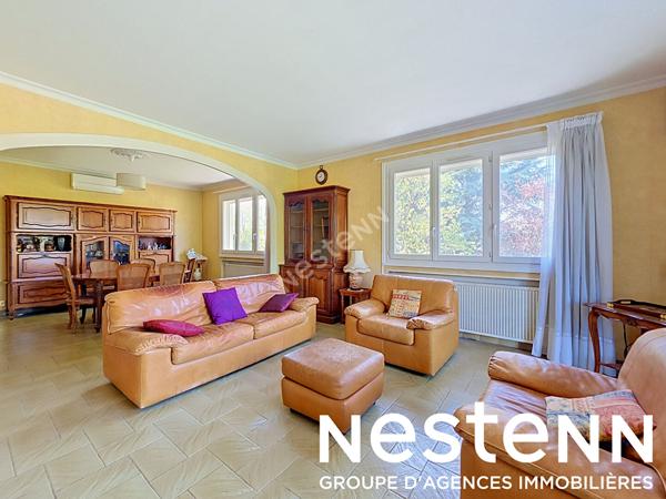 Maison 5 pièces à vendre à Chassieu - Potentiel à rénover