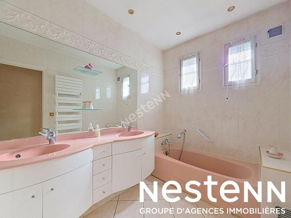 Maison 5 pièces à vendre à Chassieu - Potentiel à rénover